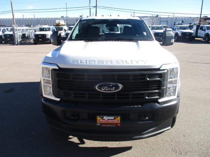2026 Ford F-550-8