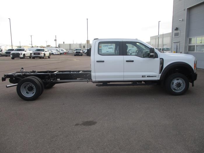 2026 Ford F-550-6