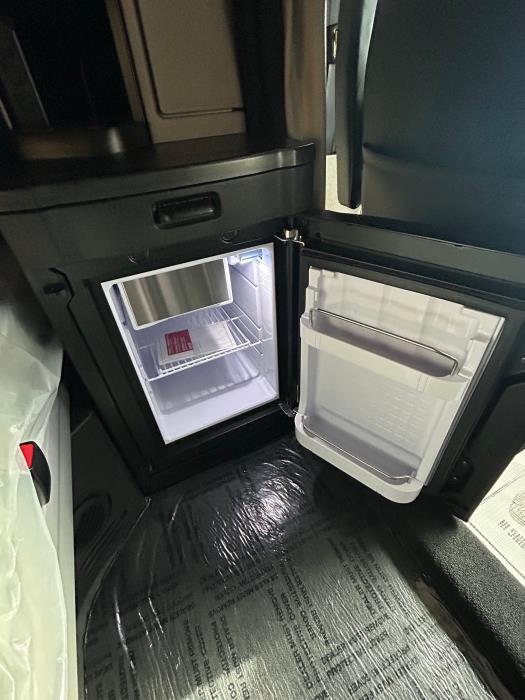 2026 Peterbilt 589-6