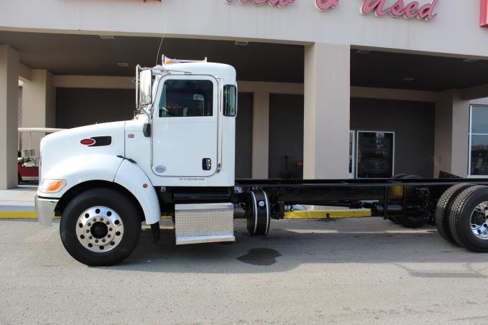2020 Peterbilt 337-3