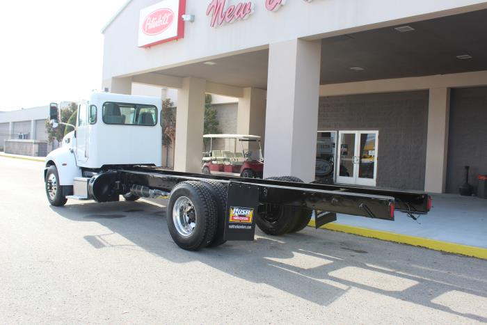 2020 Peterbilt 337-5