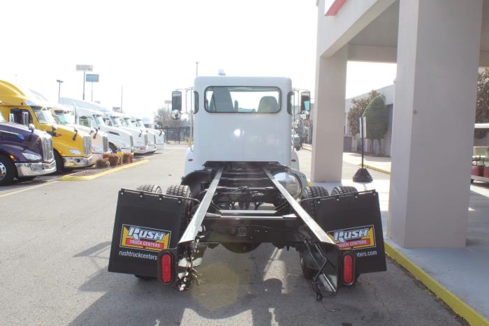 2020 Peterbilt 337-6