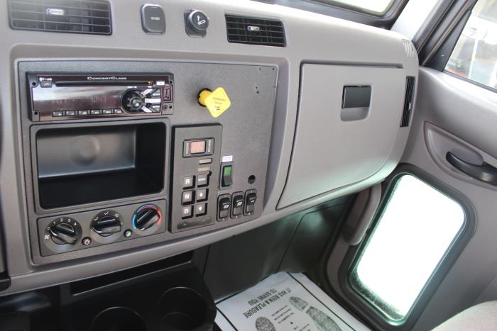 2020 Peterbilt 337-12