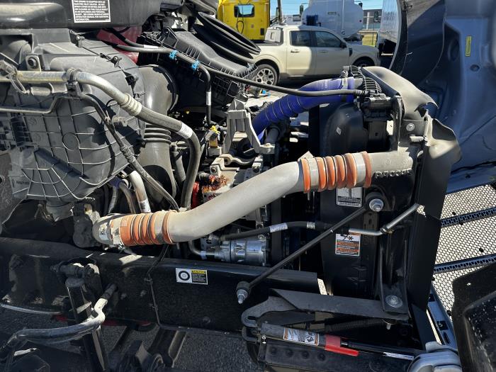 2025 Peterbilt 536-12