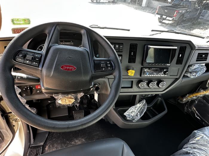 2025 Peterbilt 536-14