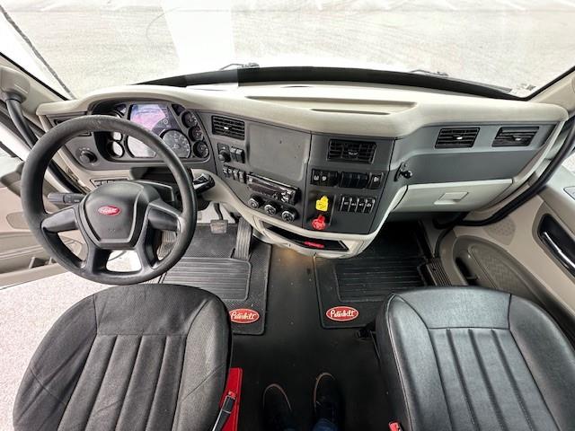 2020 Peterbilt 579-12