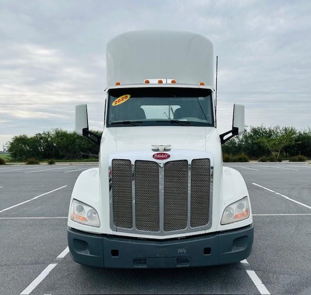2020 Peterbilt 579-2