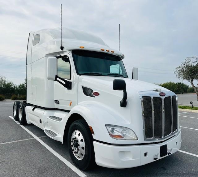 2022 Peterbilt 579-3