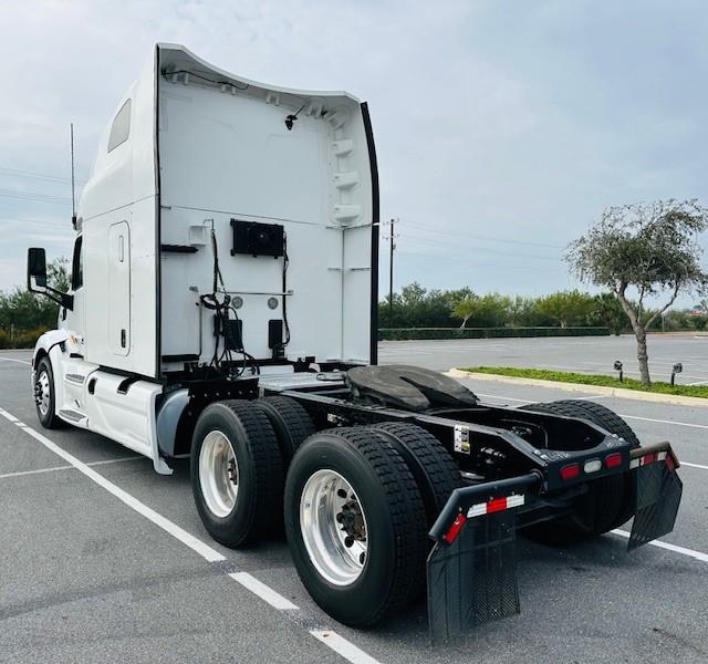 2022 Peterbilt 579-7