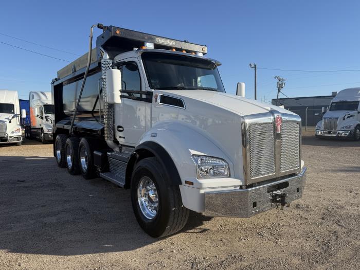 2025 Kenworth T880-22