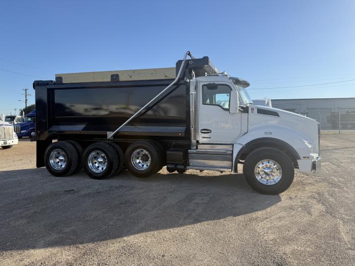 2025 Kenworth T880-25