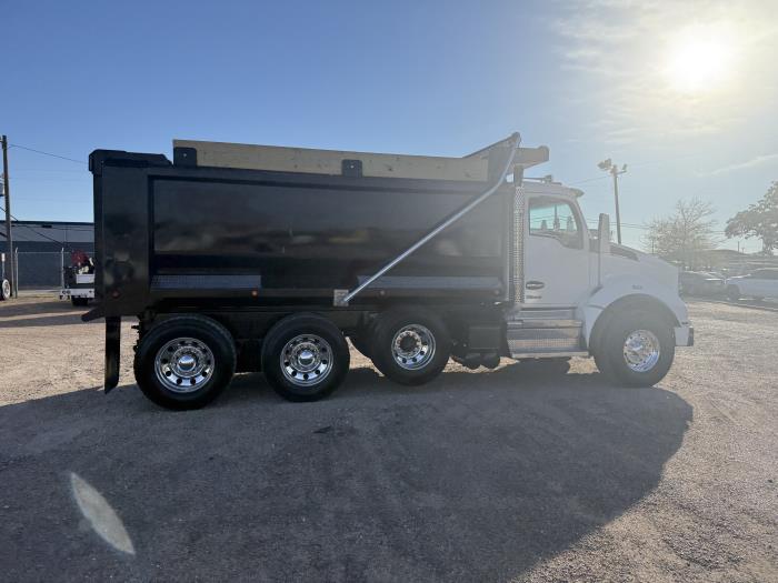 2025 Kenworth T880-28