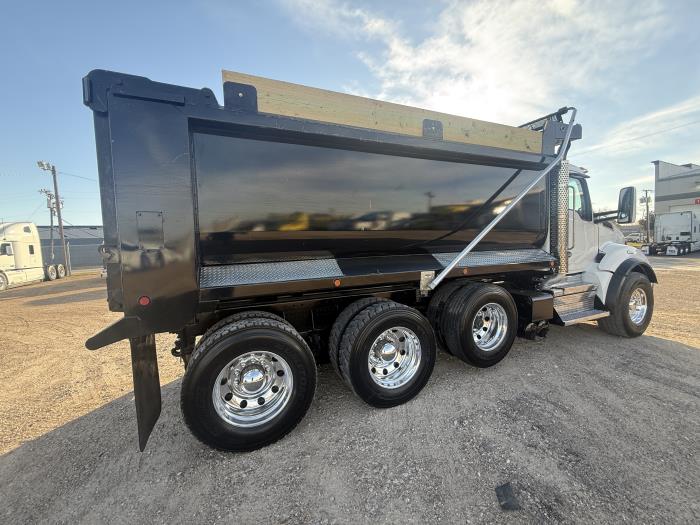 2025 Kenworth T880-29