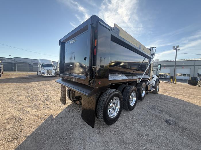 2025 Kenworth T880-30