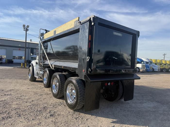 2025 Kenworth T880-33