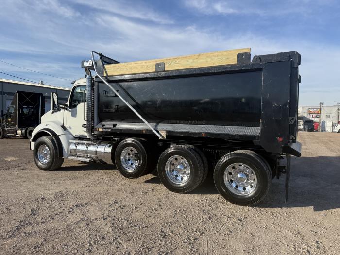 2025 Kenworth T880-36