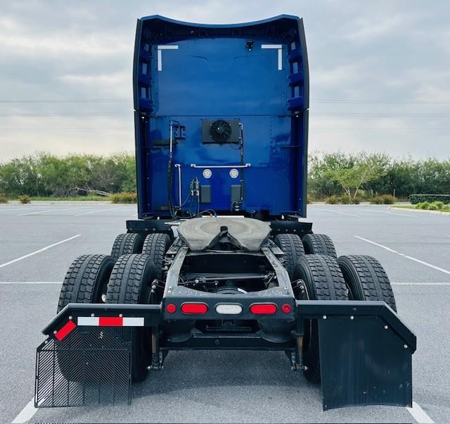 2022 Peterbilt 579-6