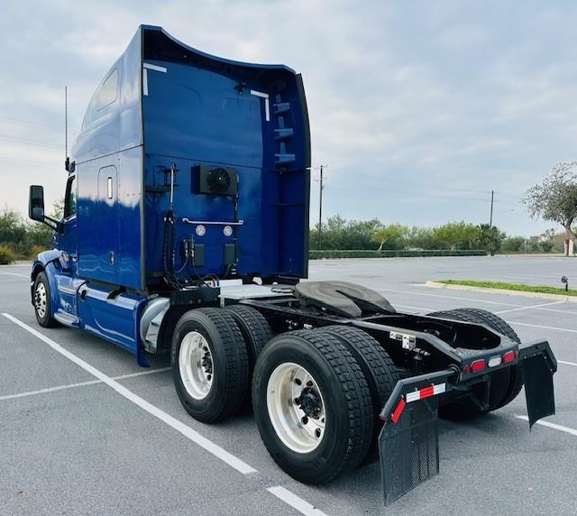 2022 Peterbilt 579-7