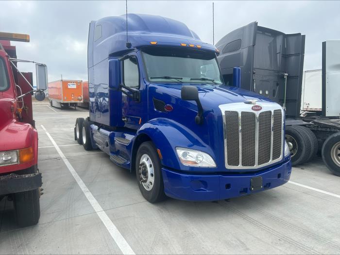 2022 Peterbilt 579-2