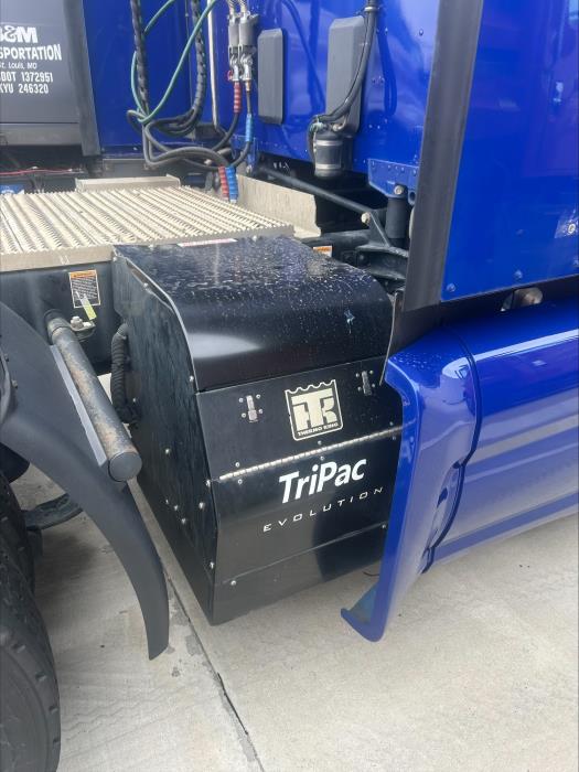 2022 Peterbilt 579-5