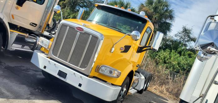 2022 Peterbilt 567-1