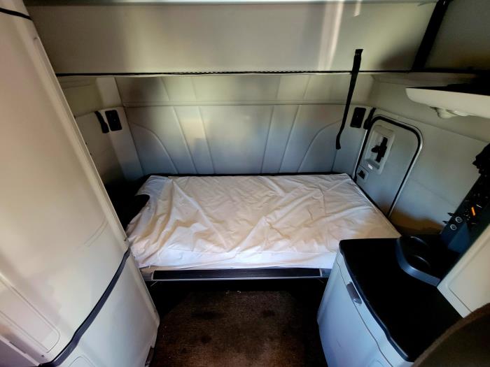 2022 Peterbilt 579-23