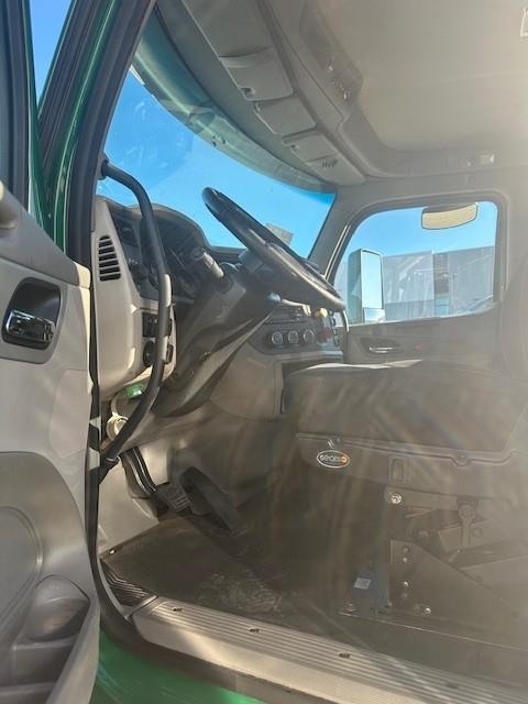 2019 Peterbilt 579-7