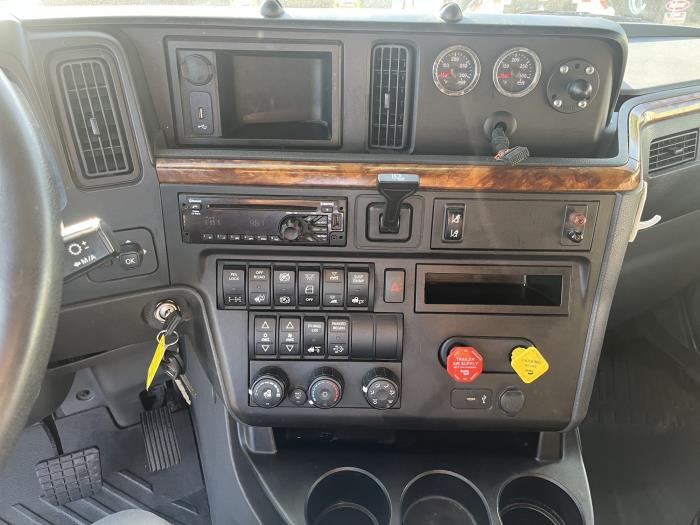 2020 International LT625-10