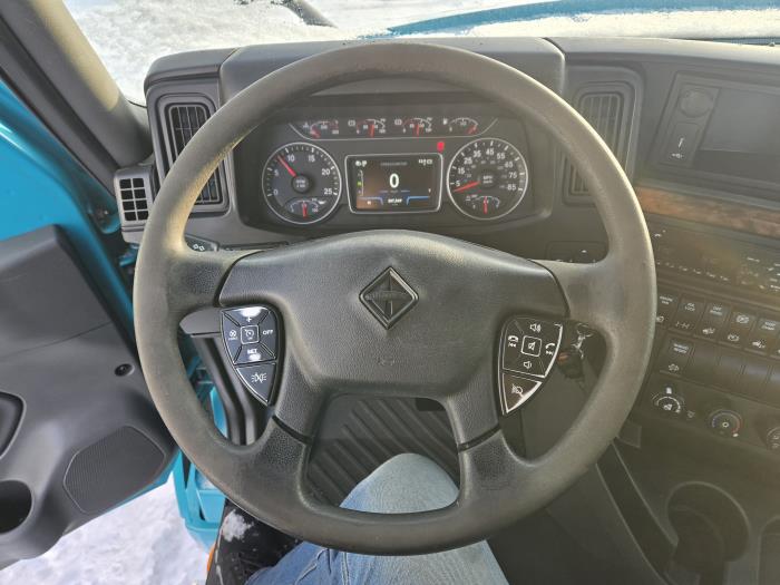 2019 International LT625-10