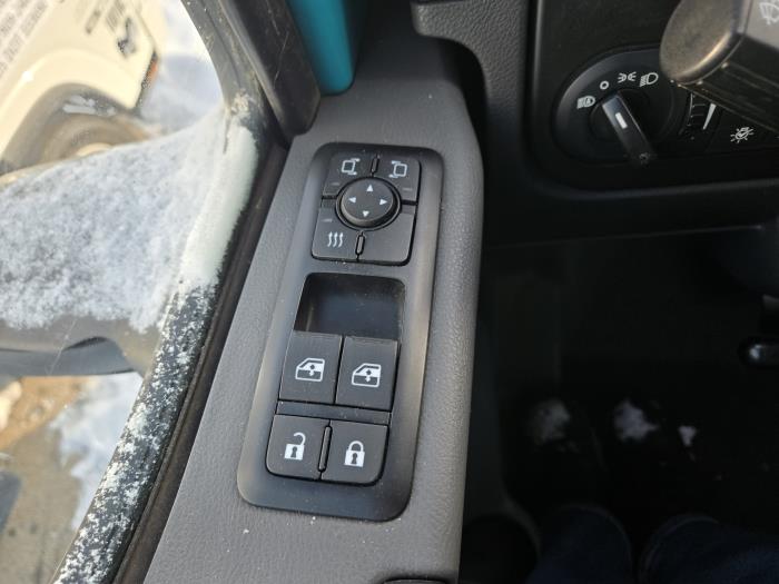 2019 International LT625-12