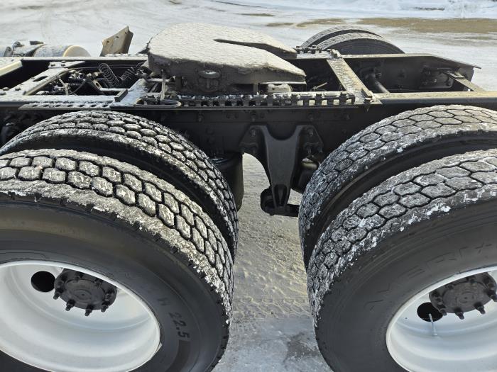 2019 International LT625-15