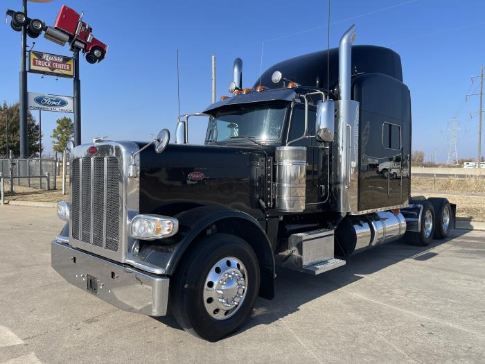 2022 Peterbilt 389-1