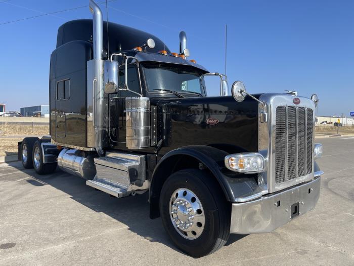 2022 Peterbilt 389-3
