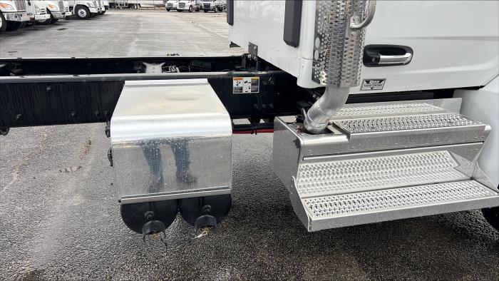 2026 Peterbilt 548-7