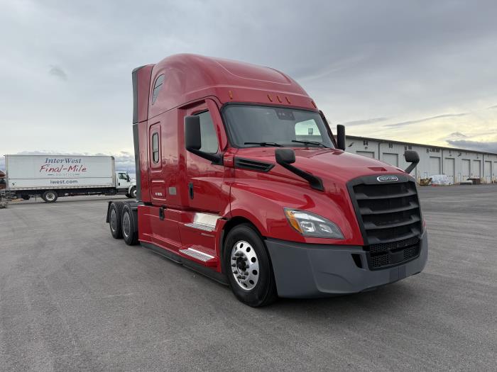 2022 Freightliner Cascadia-7