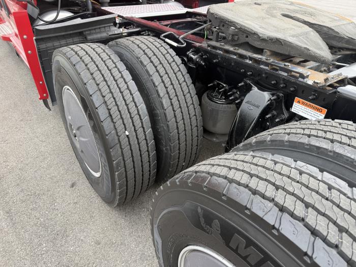 2022 Freightliner Cascadia-17