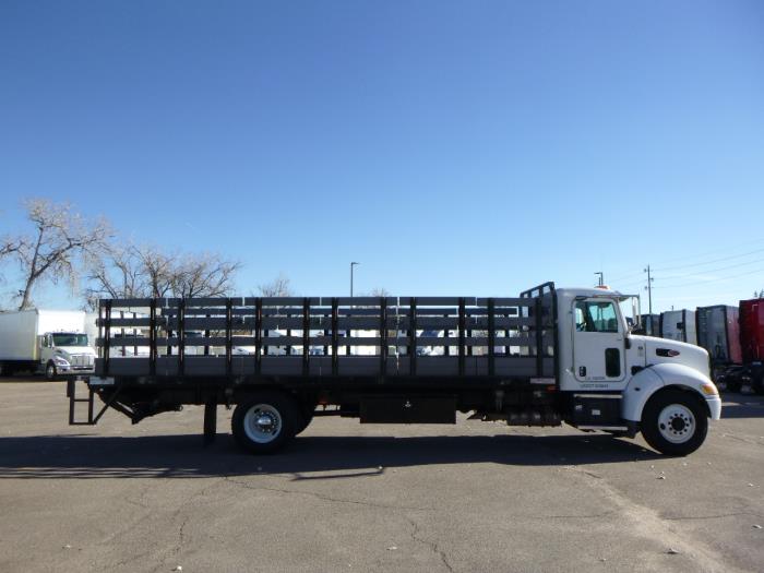 2020 Peterbilt 330-6