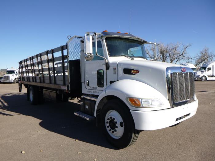 2020 Peterbilt 330-7