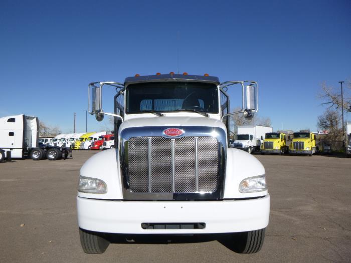 2020 Peterbilt 330-8