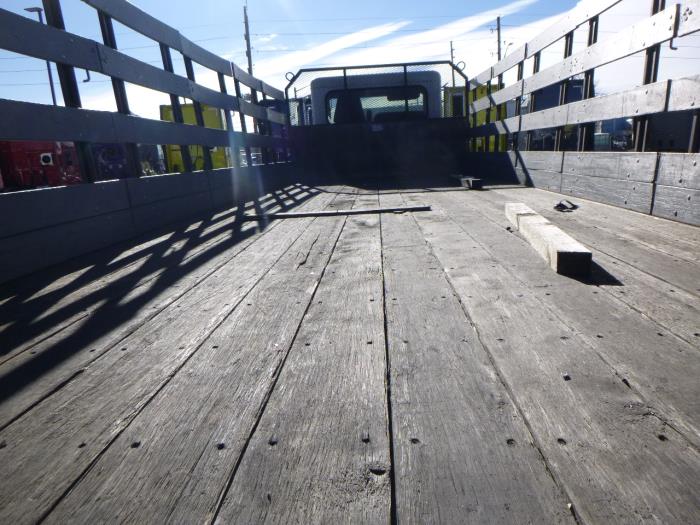 2020 Peterbilt 330-23