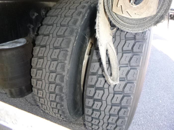 2020 Peterbilt 330-24