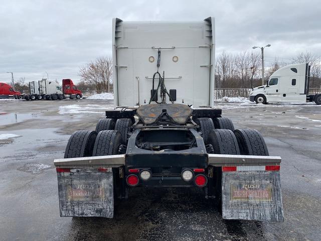 2022 Peterbilt 579-2