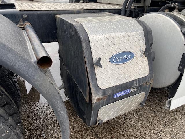 2023 Volvo VNR64T400-8