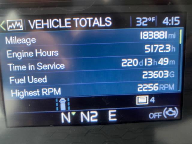 2023 Volvo VNR64T400-28