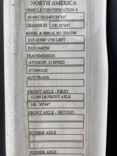 2023 Volvo VNR64T400-30