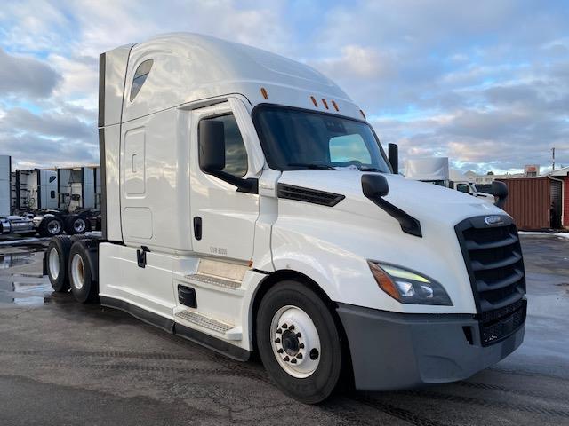 2020 Freightliner Cascadia-8