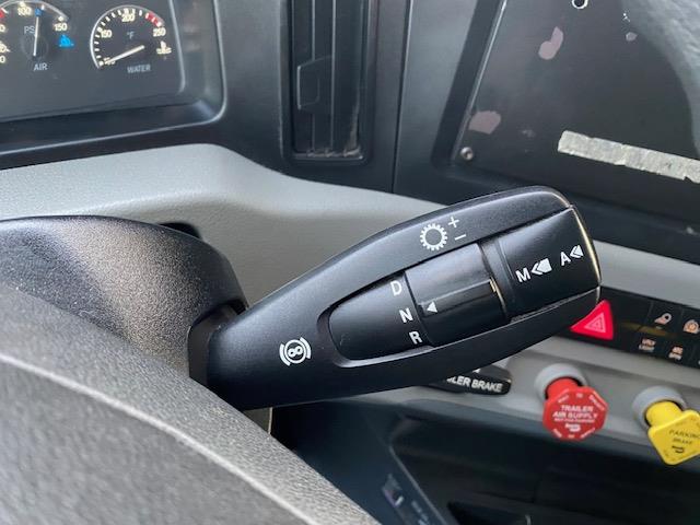 2020 Freightliner Cascadia-17