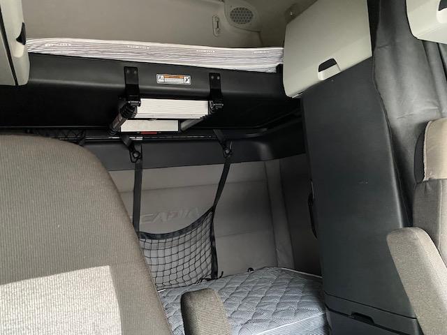 2020 Freightliner Cascadia-21