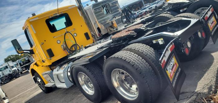 2022 Peterbilt 567-2