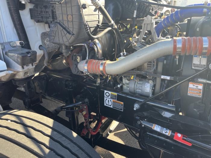 2024 Peterbilt 536-8